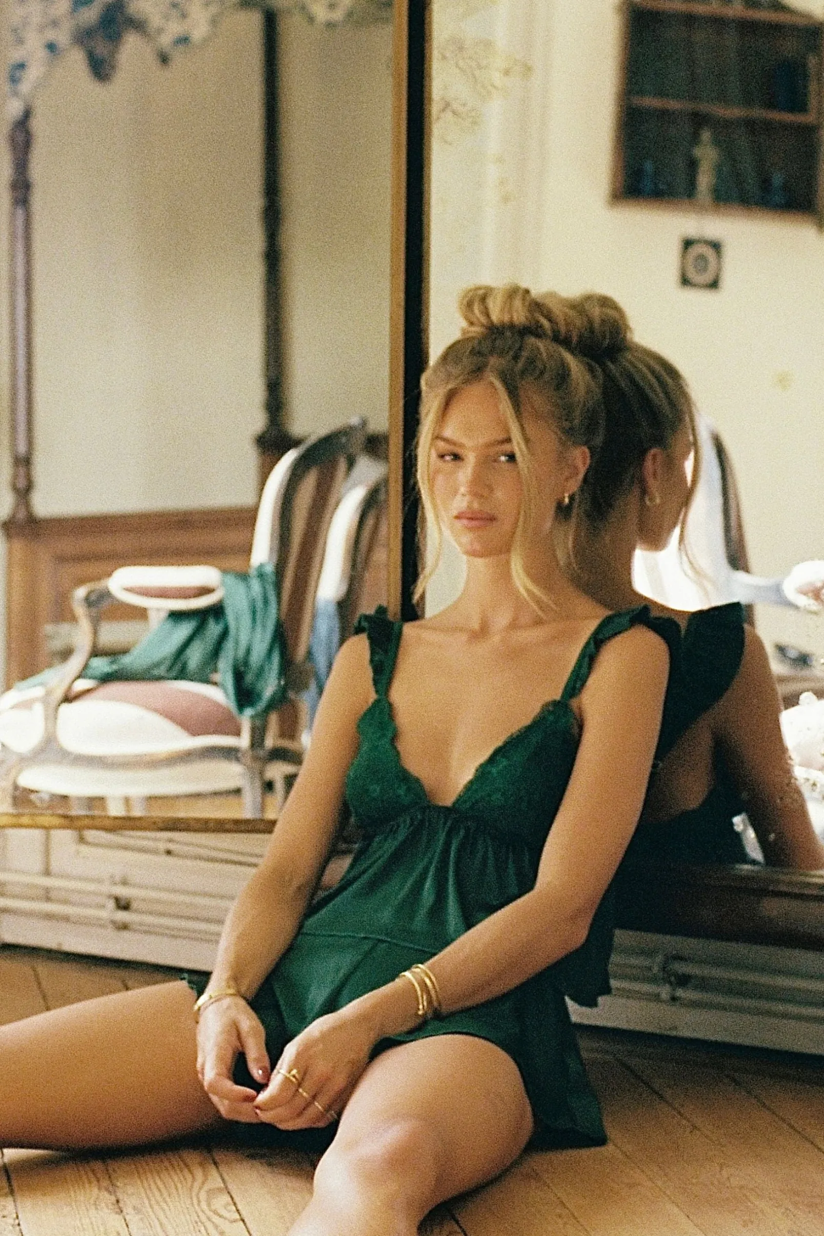 hanna_short_forest_green_2.webp Best Kat The Label Hanna Short Forest Green emerald